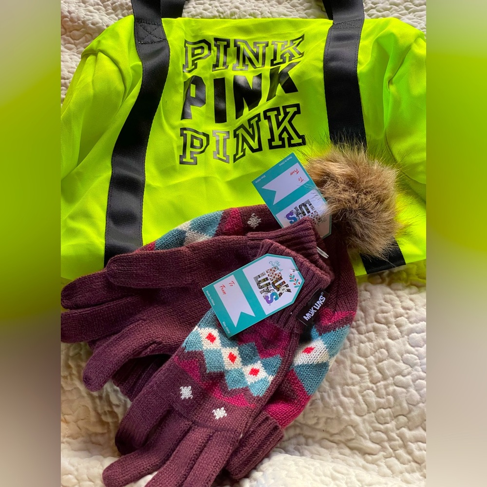 MUKLUK hat and gloves set plus a pink brand duffel